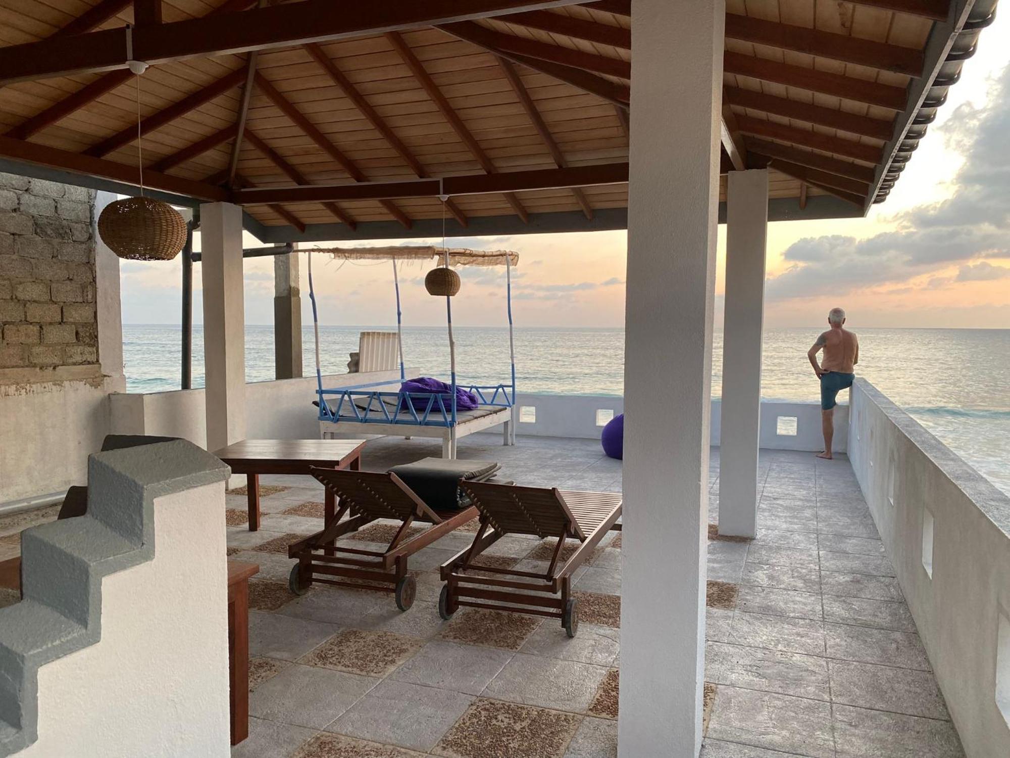 Blue Ocean Villa Hikkaduwa Extérieur photo