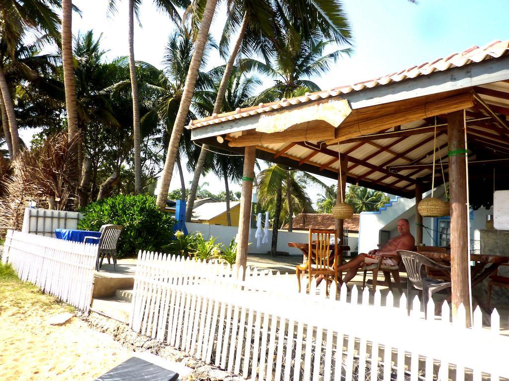 Blue Ocean Villa Hikkaduwa Extérieur photo