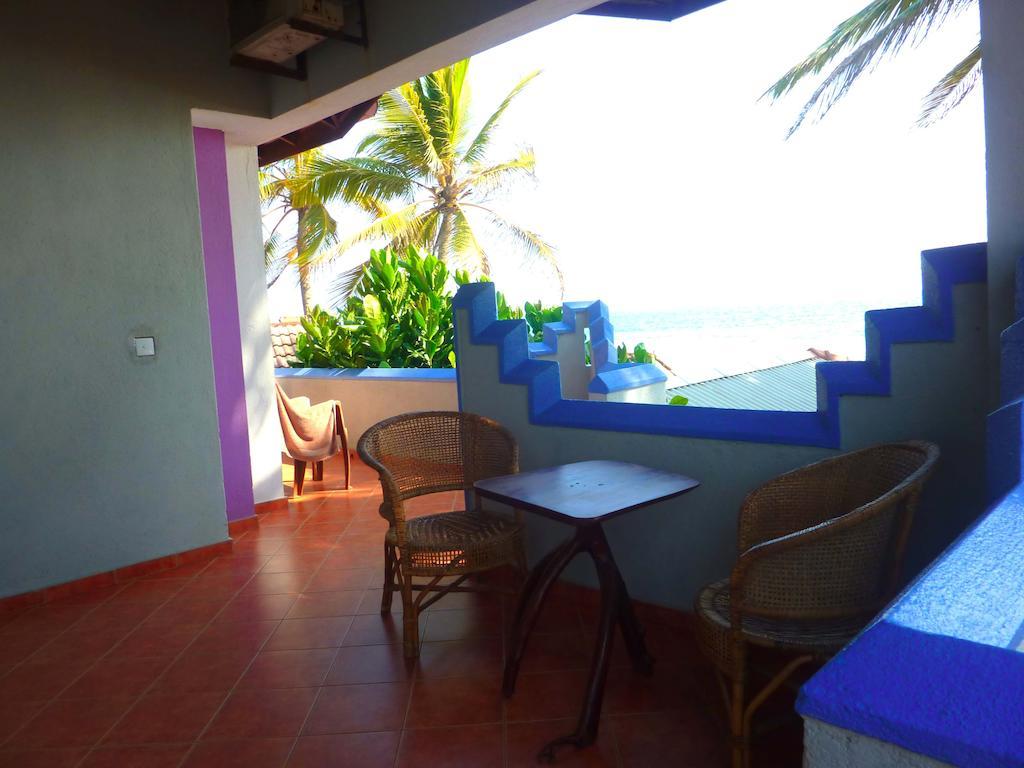Blue Ocean Villa Hikkaduwa Extérieur photo
